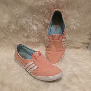 Adidas M19532 Women's Slip-On 9.5 Its weight is only around 260 grams in its men